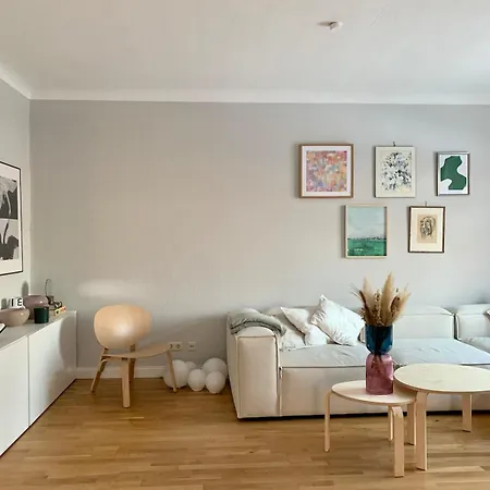 Fuer 8 Gaeste Mit 1000 Qm Garten, 1 Stunde Von Berlin Дом отдыха Нойруппин