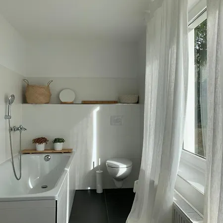Дом отдыха Fuer 8 Gaeste Mit 1000 Qm Garten, 1 Stunde Von Berlin Нойруппин
